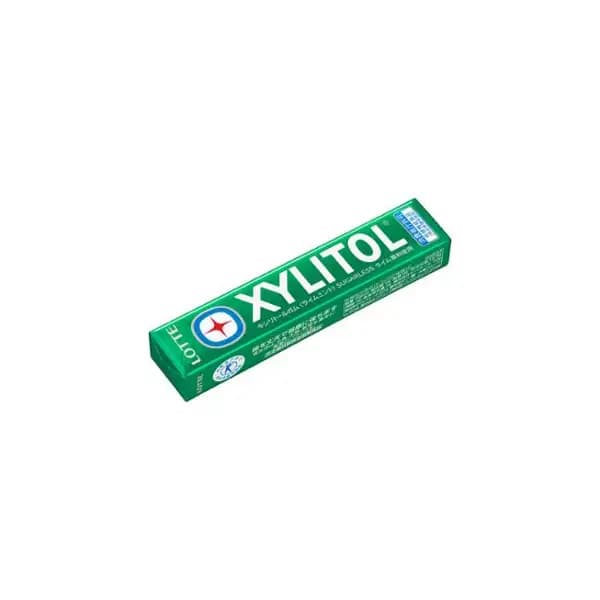 Lotte Xylitol lime mint gum in slim green stick pack with white logo